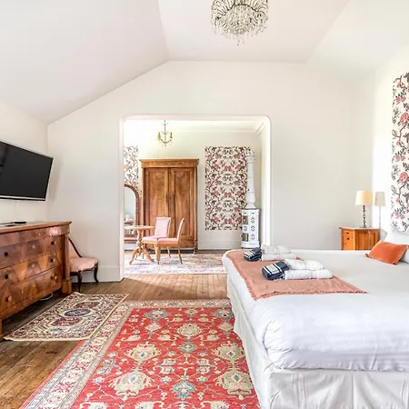 Chateau Le Fresne 4* Bouchemaine