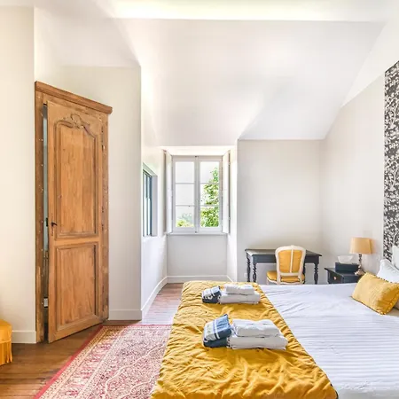 Chateau Le Fresne Πανσιόν 4*