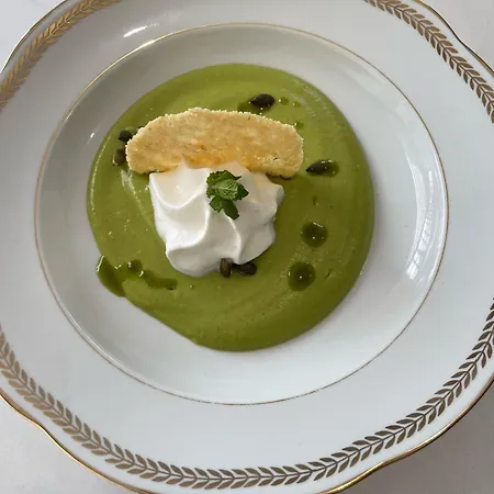 Chateau Le Fresne 게스트하우스 Bouchemaine
